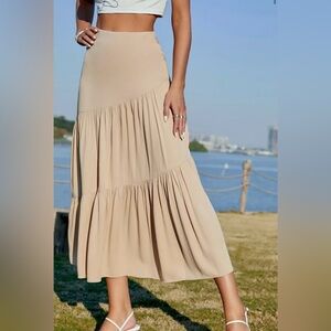 Apricot colored midi skirt great condition size xs